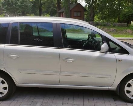 Серый Опель Зафира, объемом двигателя 1.6 л и пробегом 187 тыс. км за 7700 $, фото 13 на Automoto.ua