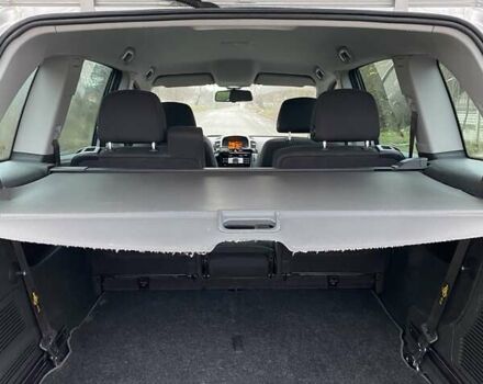 Серый Опель Зафира, объемом двигателя 1.7 л и пробегом 213 тыс. км за 6850 $, фото 27 на Automoto.ua