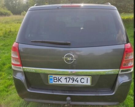 Серый Опель Зафира, объемом двигателя 1.7 л и пробегом 243 тыс. км за 7000 $, фото 4 на Automoto.ua