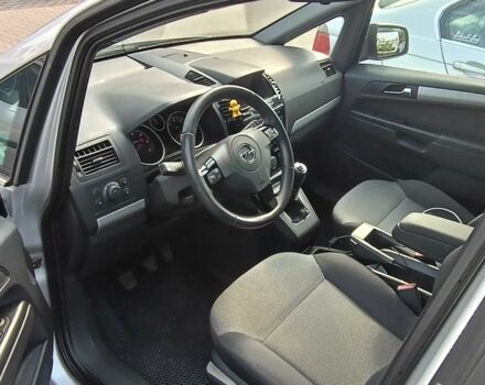 Сірий Опель Зафіра, об'ємом двигуна 1.7 л та пробігом 270 тис. км за 5823 $, фото 3 на Automoto.ua