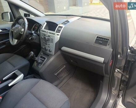 Опель Зафира 2011 в Ивано-Франковске на Automoto.ua Серый Опель Зафира, объемом двигателя 1.7 л и пробегом 261 тыс. км за 7950 $, фото 24 на Automoto.ua