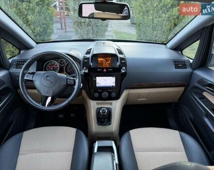 Серый Опель Зафира, объемом двигателя 1.8 л и пробегом 227 тыс. км за 7499 $, фото 34 на Automoto.ua