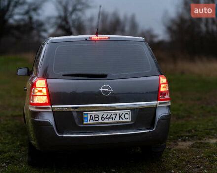 Сірий Опель Зафіра, об'ємом двигуна 1.8 л та пробігом 186 тис. км за 7750 $, фото 19 на Automoto.ua