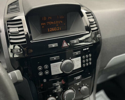 Серый Опель Зафира, объемом двигателя 1.7 л и пробегом 203 тыс. км за 7999 $, фото 31 на Automoto.ua