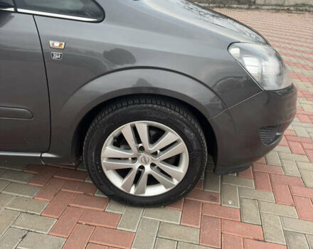 Сірий Опель Зафіра, об'ємом двигуна 1.8 л та пробігом 215 тис. км за 7800 $, фото 29 на Automoto.ua