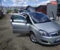 Серый Опель Зафира, объемом двигателя 1.7 л и пробегом 250 тыс. км за 6800 $, фото 16 на Automoto.ua