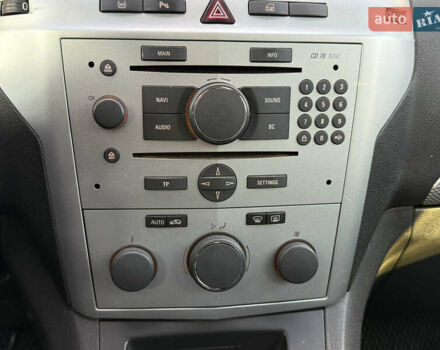 Серый Опель Зафира, объемом двигателя 1.7 л и пробегом 257 тыс. км за 7200 $, фото 40 на Automoto.ua