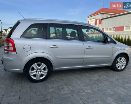 Серый Опель Зафира, объемом двигателя 1.6 л и пробегом 182 тыс. км за 6850 $, фото 19 на Automoto.ua