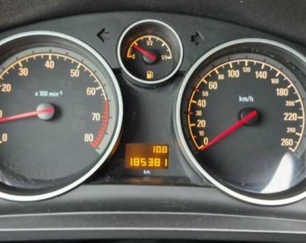 Серый Опель Зафира, объемом двигателя 1.8 л и пробегом 185 тыс. км за 6500 $, фото 10 на Automoto.ua