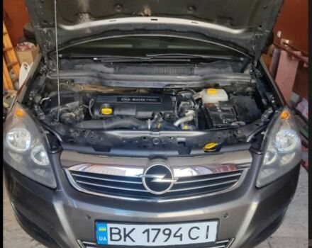 Серый Опель Зафира, объемом двигателя 1.7 л и пробегом 243 тыс. км за 7000 $, фото 5 на Automoto.ua