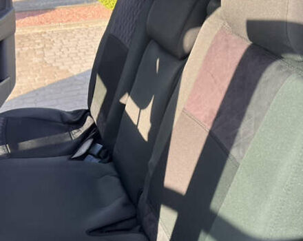 Серый Опель Зафира, объемом двигателя 1.7 л и пробегом 220 тыс. км за 6000 $, фото 18 на Automoto.ua