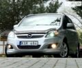 Серый Опель Зафира, объемом двигателя 1.69 л и пробегом 180 тыс. км за 6500 $, фото 26 на Automoto.ua