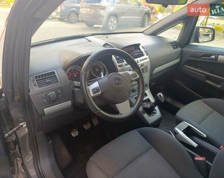 Опель Зафира 2011 в Ивано-Франковске на Automoto.ua Серый Опель Зафира, объемом двигателя 1.7 л и пробегом 261 тыс. км за 7950 $, фото 32 на Automoto.ua