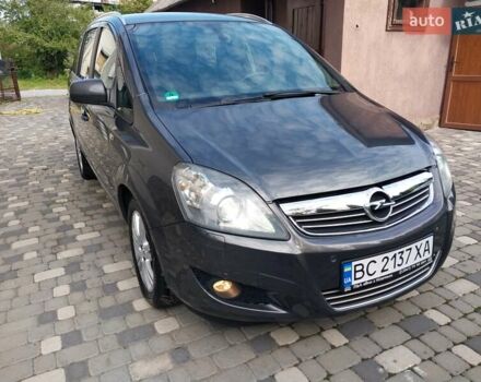 Серый Опель Зафира, объемом двигателя 1.8 л и пробегом 150 тыс. км за 7500 $, фото 7 на Automoto.ua
