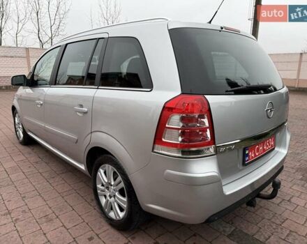 Серый Опель Зафира, объемом двигателя 1.7 л и пробегом 229 тыс. км за 8399 $, фото 68 на Automoto.ua