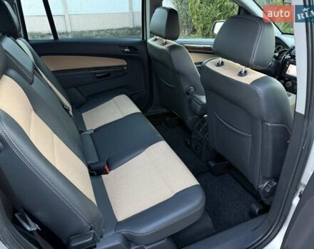 Серый Опель Зафира, объемом двигателя 1.8 л и пробегом 227 тыс. км за 7499 $, фото 25 на Automoto.ua