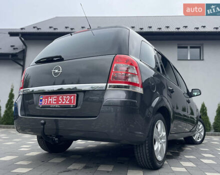 Опель Зафира 2011 в Дрогобыче на Automoto.ua Серый Опель Зафира, объемом двигателя 1.7 л и пробегом 205 тыс. км за 8299 $, фото 31 на Automoto.ua