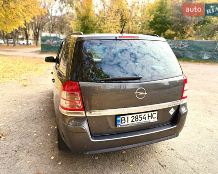 Серый Опель Зафира, объемом двигателя 1.6 л и пробегом 201 тыс. км за 6500 $, фото 6 на Automoto.ua