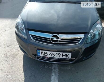 Серый Опель Зафира, объемом двигателя 1.6 л и пробегом 200 тыс. км за 7799 $, фото 18 на Automoto.ua