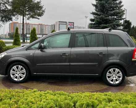 Серый Опель Зафира, объемом двигателя 1.7 л и пробегом 183 тыс. км за 7850 $, фото 3 на Automoto.ua