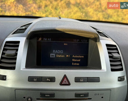 Серый Опель Зафира, объемом двигателя 1.7 л и пробегом 257 тыс. км за 7200 $, фото 39 на Automoto.ua