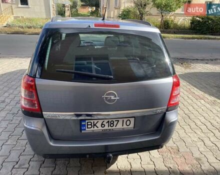 Серый Опель Зафира, объемом двигателя 1.7 л и пробегом 271 тыс. км за 7000 $, фото 3 на Automoto.ua