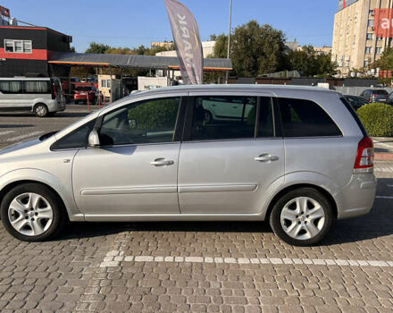 Серый Опель Зафира, объемом двигателя 1.7 л и пробегом 220 тыс. км за 6000 $, фото 13 на Automoto.ua