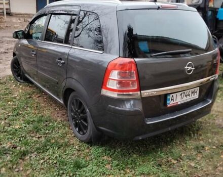 Серый Опель Зафира, объемом двигателя 1.7 л и пробегом 280 тыс. км за 7000 $, фото 7 на Automoto.ua