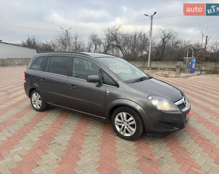 Сірий Опель Зафіра, об'ємом двигуна 1.8 л та пробігом 215 тис. км за 7800 $, фото 1 на Automoto.ua