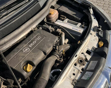 Серый Опель Зафира, объемом двигателя 1.7 л и пробегом 220 тыс. км за 6000 $, фото 23 на Automoto.ua