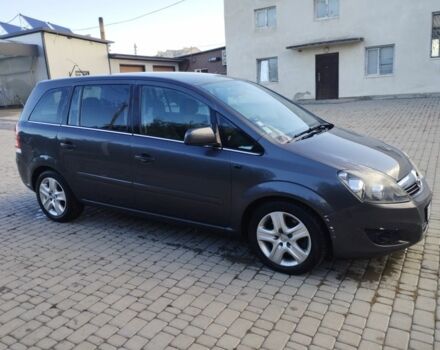 Серый Опель Зафира, объемом двигателя 1.7 л и пробегом 270 тыс. км за 6200 $, фото 1 на Automoto.ua