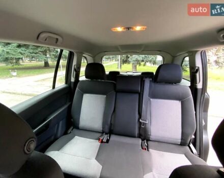 Серый Опель Зафира, объемом двигателя 1.6 л и пробегом 201 тыс. км за 6500 $, фото 23 на Automoto.ua