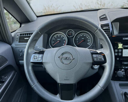 Серый Опель Зафира, объемом двигателя 1.6 л и пробегом 182 тыс. км за 6850 $, фото 60 на Automoto.ua