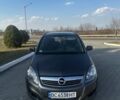 Серый Опель Зафира, объемом двигателя 1.69 л и пробегом 250 тыс. км за 7800 $, фото 1 на Automoto.ua