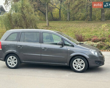 Опель Зафира 2011 в Тернополе на Automoto.ua Серый Опель Зафира, объемом двигателя 1.69 л и пробегом 220 тыс. км за 6500 $, фото 26 на Automoto.ua