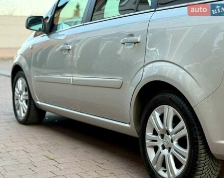 Серый Опель Зафира, объемом двигателя 1.8 л и пробегом 227 тыс. км за 7499 $, фото 15 на Automoto.ua