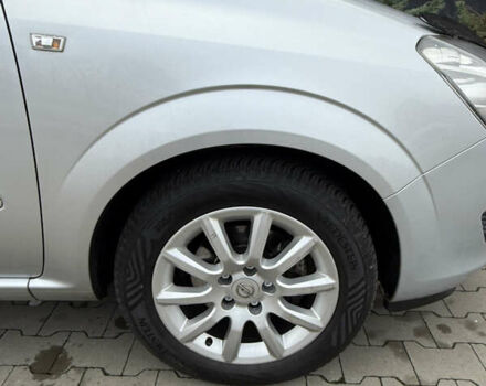 Серый Опель Зафира, объемом двигателя 1.8 л и пробегом 239 тыс. км за 7850 $, фото 21 на Automoto.ua