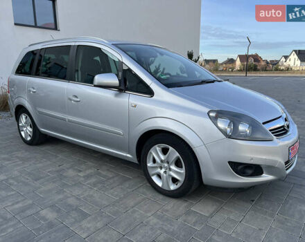 Серый Опель Зафира, объемом двигателя 1.6 л и пробегом 182 тыс. км за 6850 $, фото 24 на Automoto.ua