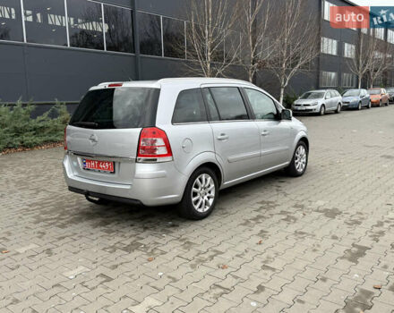 Серый Опель Зафира, объемом двигателя 1.8 л и пробегом 239 тыс. км за 7850 $, фото 17 на Automoto.ua