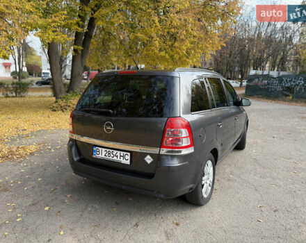 Серый Опель Зафира, объемом двигателя 1.6 л и пробегом 201 тыс. км за 6500 $, фото 15 на Automoto.ua