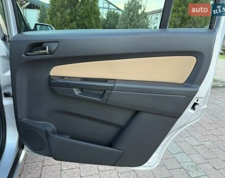 Серый Опель Зафира, объемом двигателя 1.8 л и пробегом 227 тыс. км за 7499 $, фото 32 на Automoto.ua