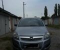 Серый Опель Зафира, объемом двигателя 1.6 л и пробегом 247 тыс. км за 8500 $, фото 1 на Automoto.ua
