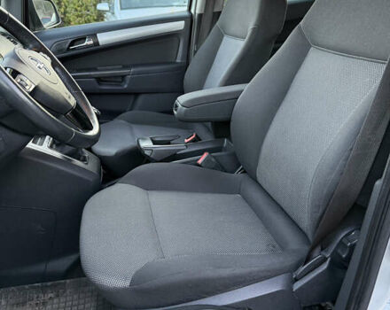 Серый Опель Зафира, объемом двигателя 1.8 л и пробегом 189 тыс. км за 7950 $, фото 10 на Automoto.ua