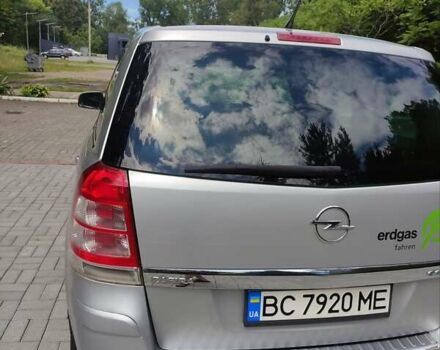Серый Опель Зафира, объемом двигателя 1.6 л и пробегом 187 тыс. км за 7700 $, фото 26 на Automoto.ua