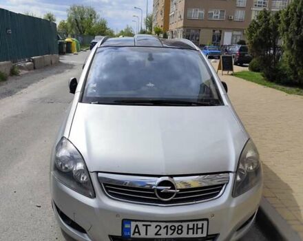 Сірий Опель Зафіра, об'ємом двигуна 1.69 л та пробігом 245 тис. км за 6700 $, фото 5 на Automoto.ua