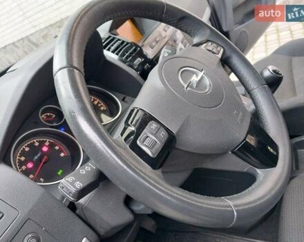 Серый Опель Зафира, объемом двигателя 1.8 л и пробегом 150 тыс. км за 7500 $, фото 25 на Automoto.ua