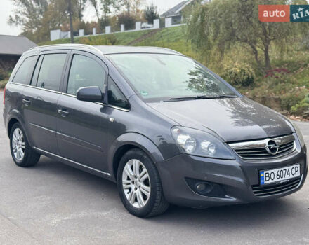 Опель Зафира 2011 в Тернополе на Automoto.ua Серый Опель Зафира, объемом двигателя 1.69 л и пробегом 220 тыс. км за 6500 $, фото 17 на Automoto.ua