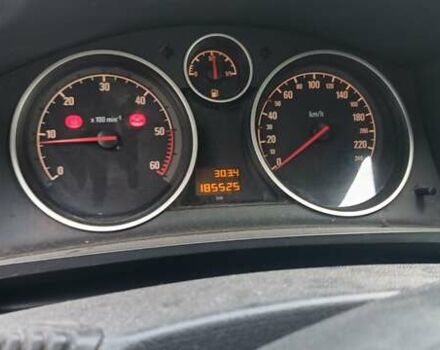 Сірий Опель Зафіра, об'ємом двигуна 1.69 л та пробігом 185 тис. км за 7200 $, фото 8 на Automoto.ua