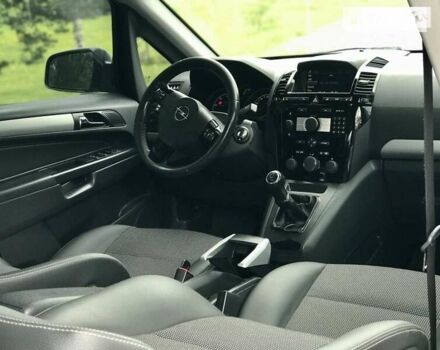 Серый Опель Зафира, объемом двигателя 1.69 л и пробегом 180 тыс. км за 6500 $, фото 49 на Automoto.ua