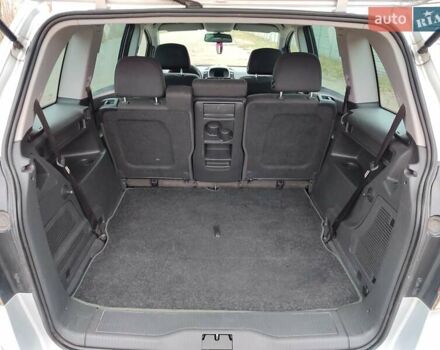 Серый Опель Зафира, объемом двигателя 1.7 л и пробегом 248 тыс. км за 7600 $, фото 32 на Automoto.ua